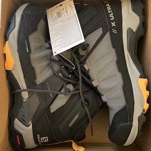 MENS SALOMON ULTRA 4 MID WINTER TS...BRAND NEW IN BOX..MENS SIZE 8.5